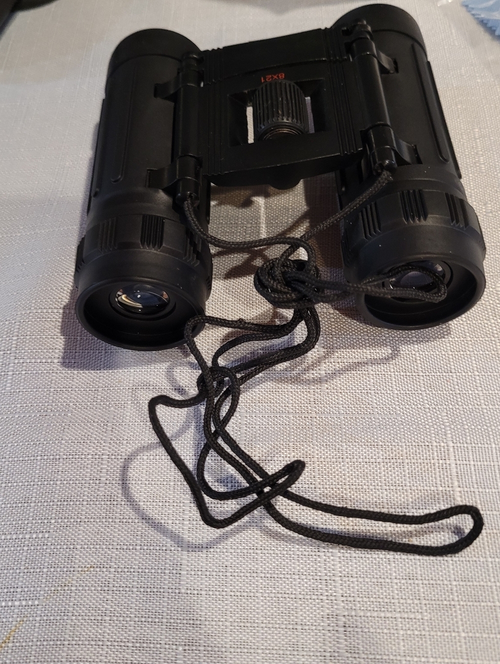 Compact Roof Prism Binoculars 8x21 DCF Model NWOT